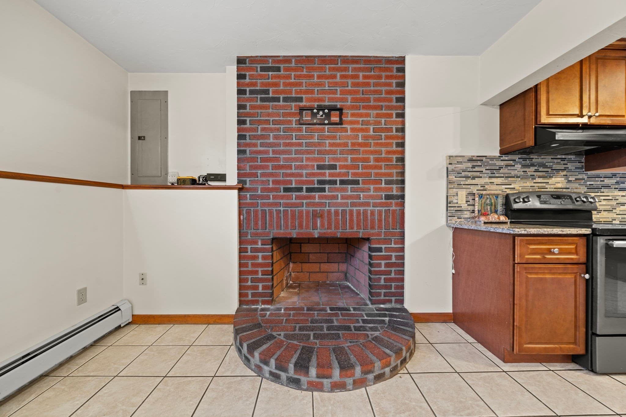 Single Family Residence at 5 Mystic, Milford MA 01757, photo 25 of 35
