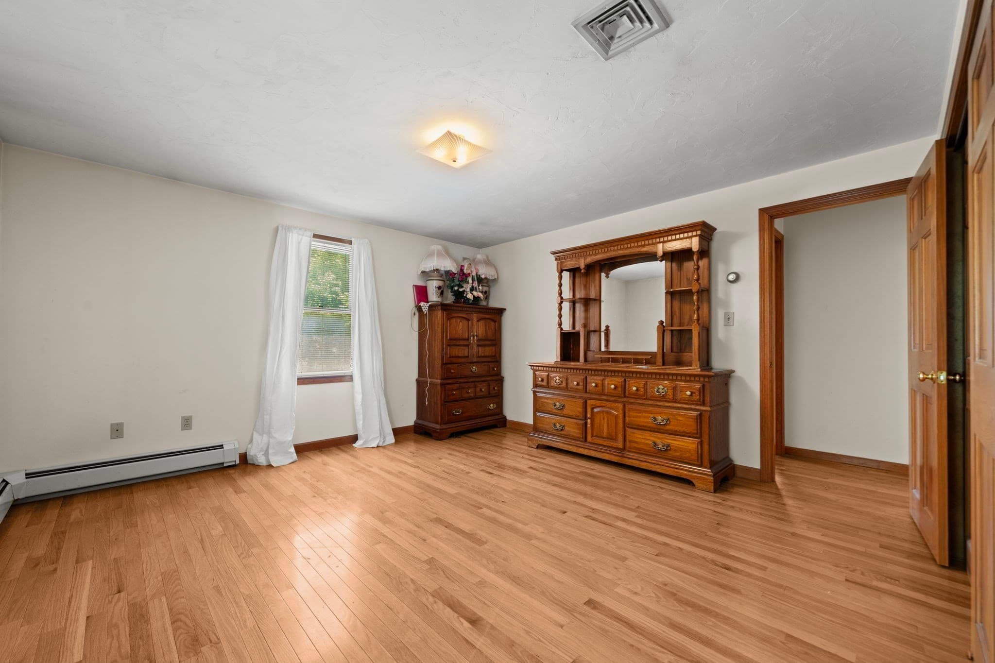 Single Family Residence at 5 Mystic, Milford MA 01757, photo 21 of 35