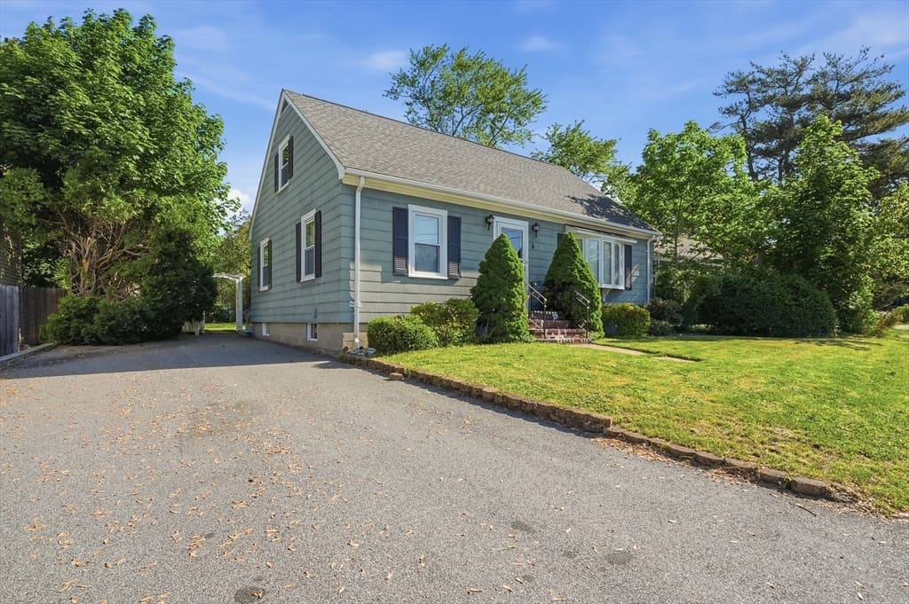 6 Guillotte Street, Acushnet MA 02743 photo 3