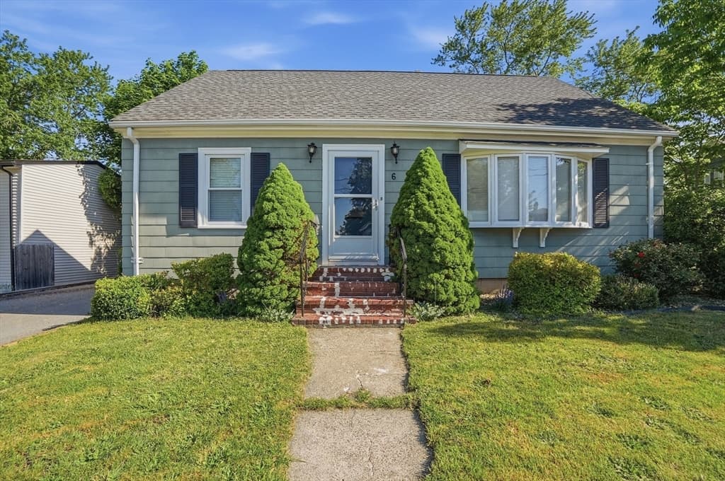 6 Guillotte Street, Acushnet MA 02743