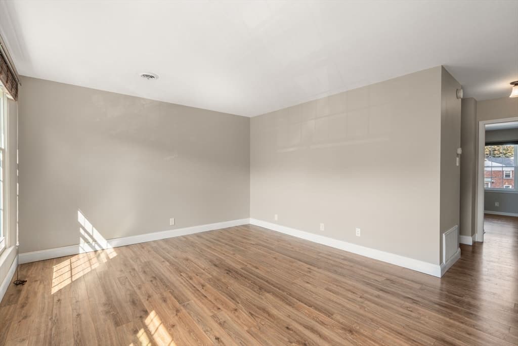 Condominium at 40 Yorktown Dr # D, Springfield MA 01108, Springfield, photo 5 of 27
