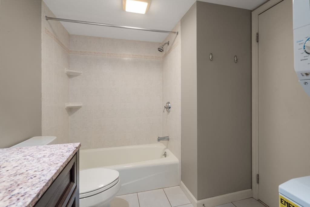 Condominium at 40 Yorktown Dr # D, Springfield MA 01108, Springfield, photo 15 of 27