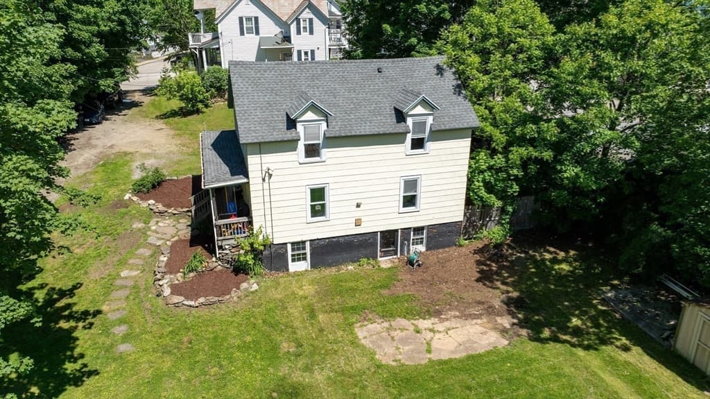 138 Charlton St, Southbridge MA 01550 photo 28
