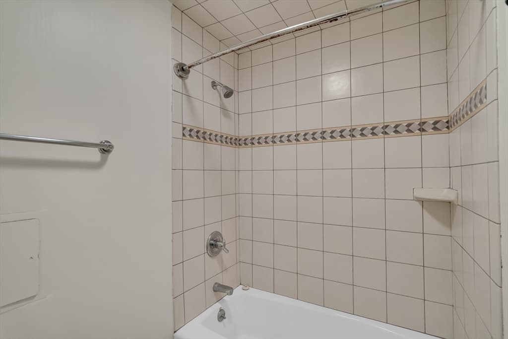 Condominium at 15 Sleeper # 104, Boston MA 02210, photo 19 of 25