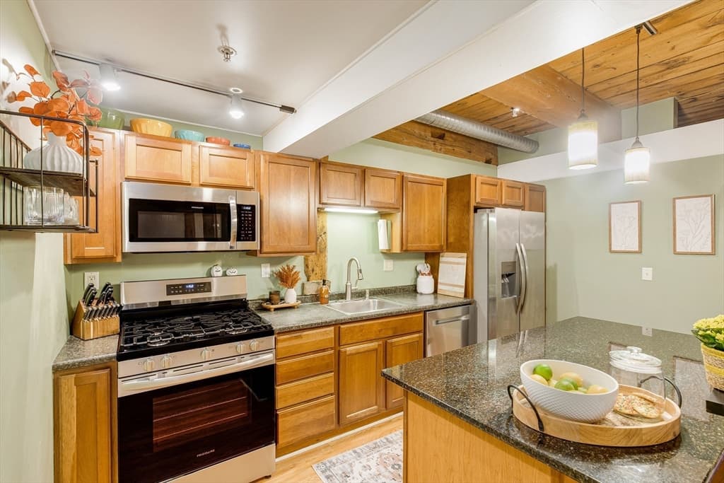 25 Cedar St # 3, Amesbury MA 01913 photo 14