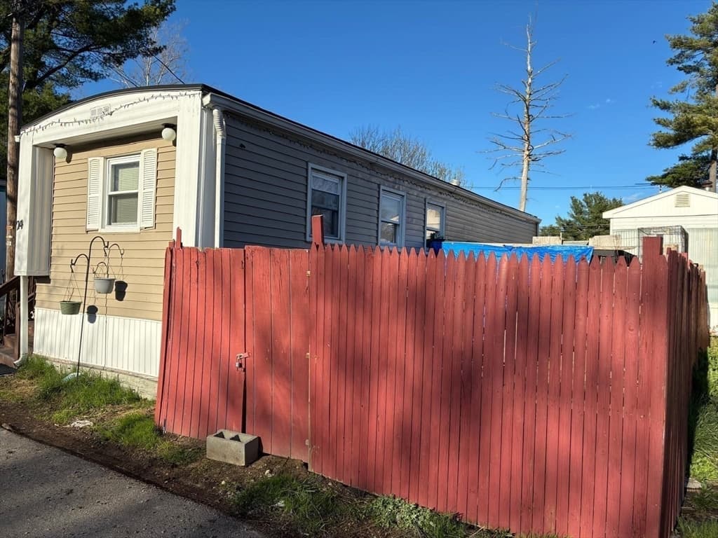 305 Turnpike # 24, Easton MA 02375 photo 2