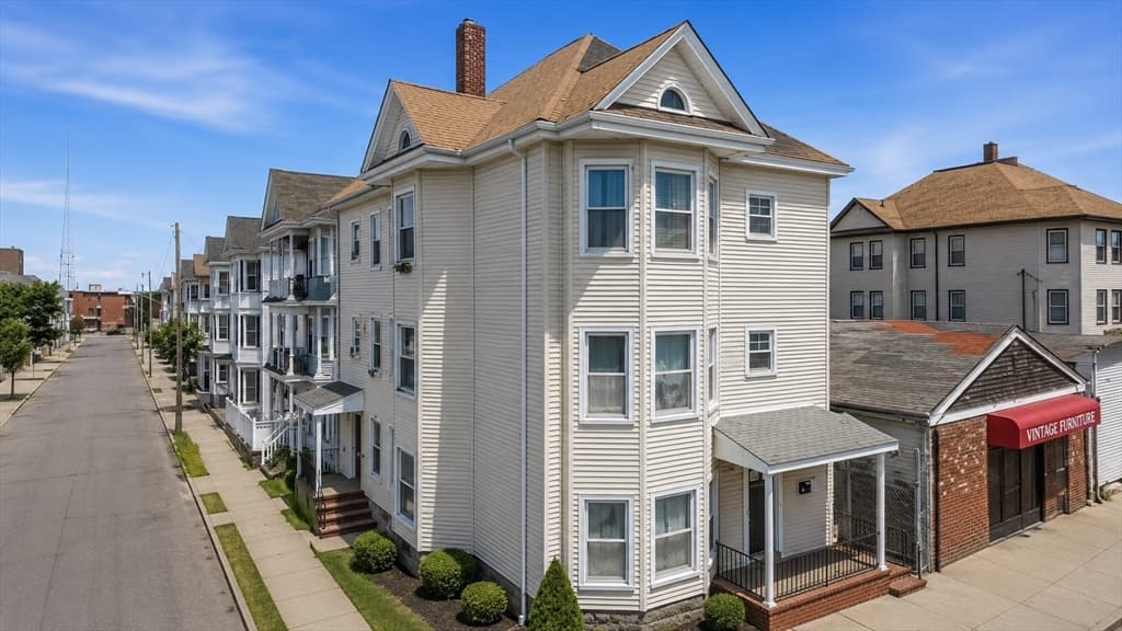 115 Ruth St, New Bedford MA 02744