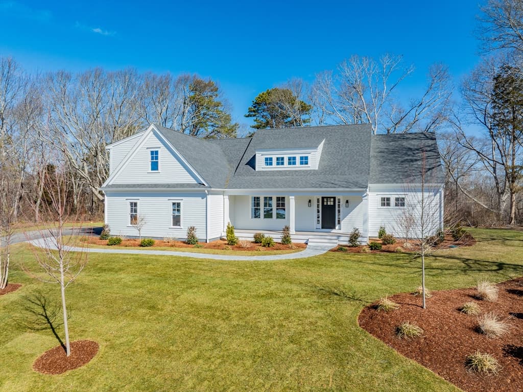 21 Seneca Lane, Sandwich MA 02563