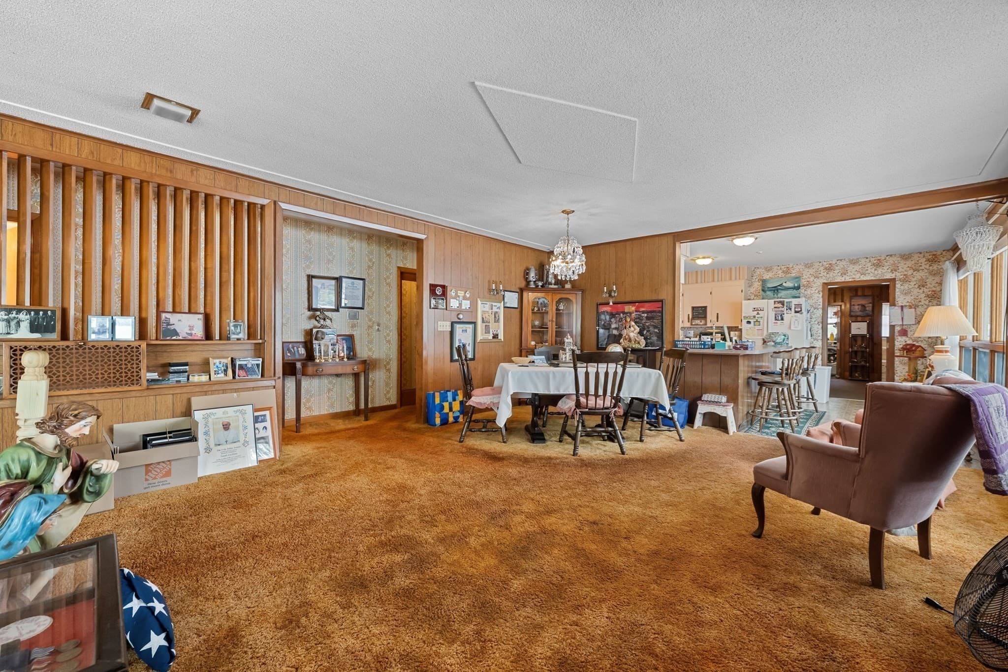 Single Family Residence at 20 Indian Point Rd, Webster MA 01570, photo 7 of 26