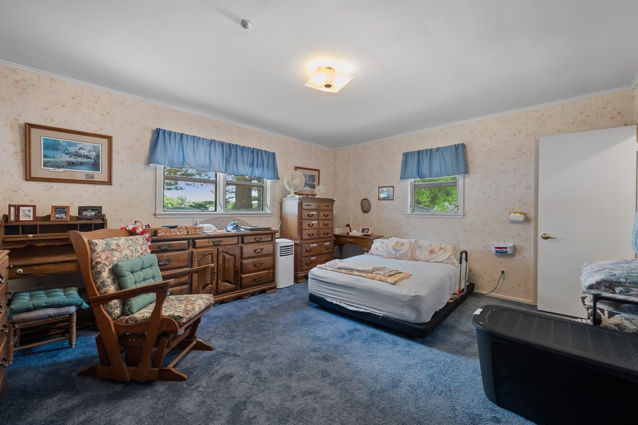 Single Family Residence at 20 Indian Point Rd, Webster MA 01570, photo 18 of 26