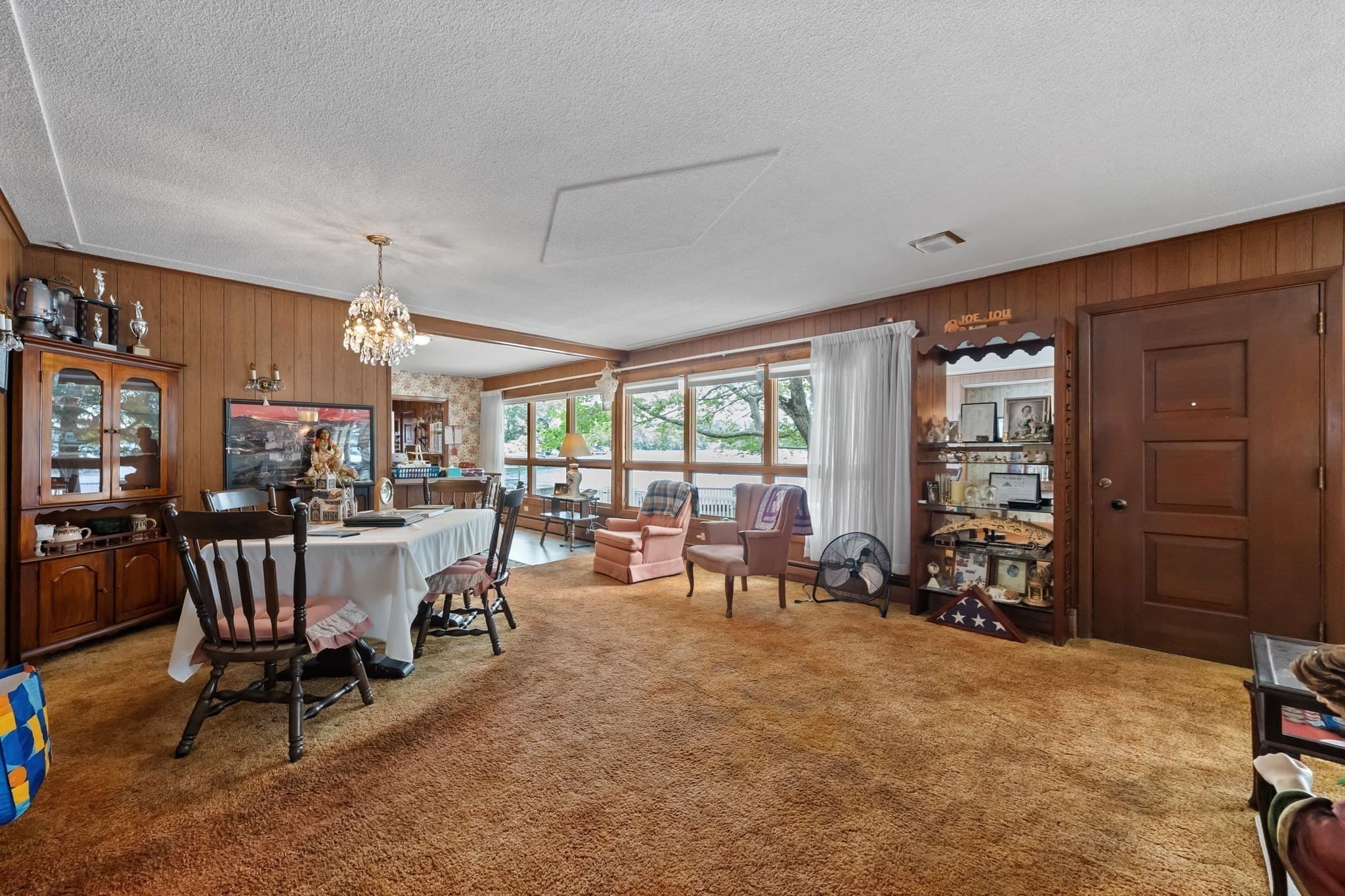Single Family Residence at 20 Indian Point Rd, Webster MA 01570, photo 8 of 26