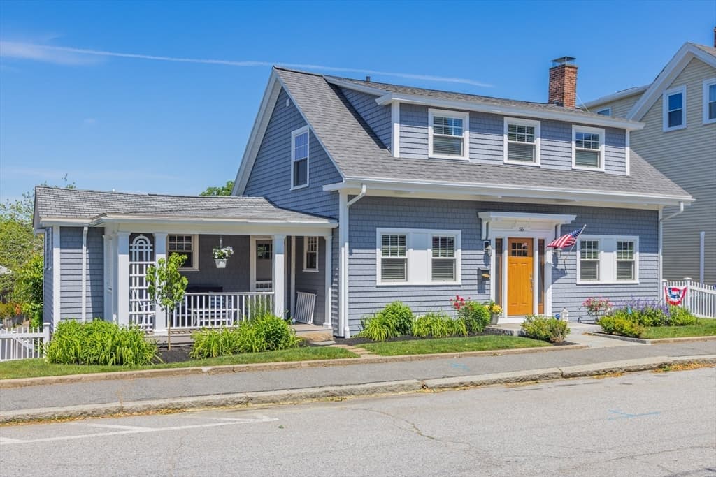 55 Gregory St, Marblehead MA 01945