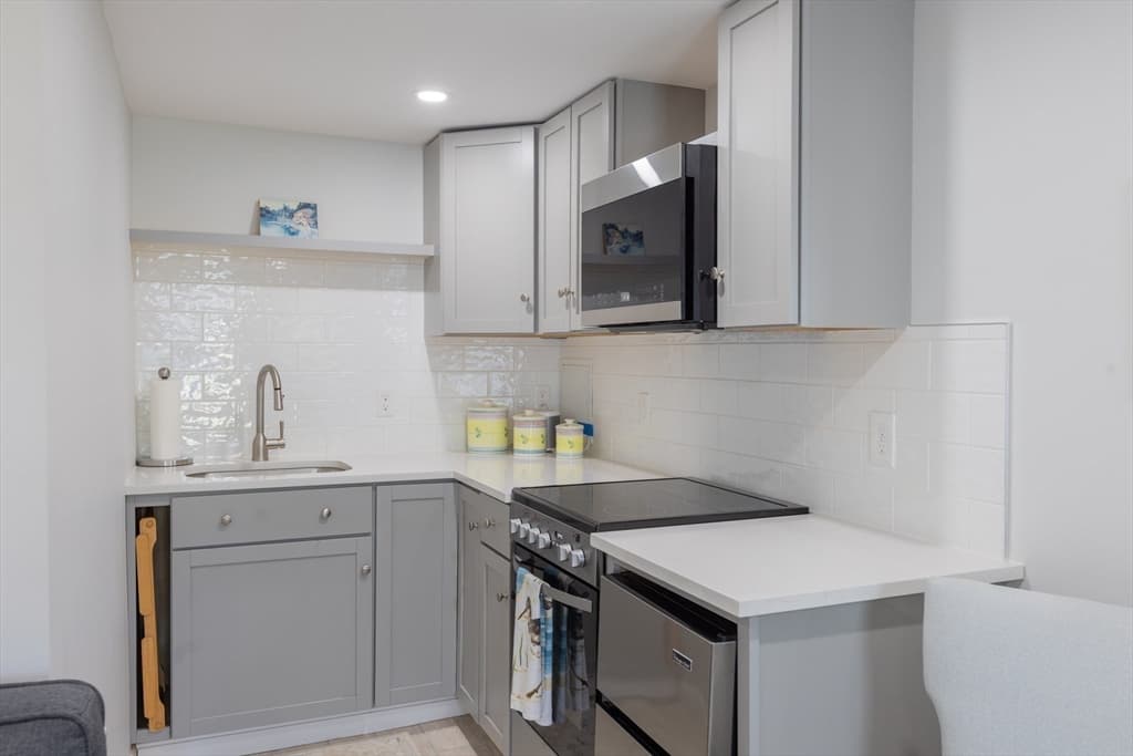 Single Family Residence at 55 Gregory St, Marblehead MA 01945, Marblehead, photo 19 of 28