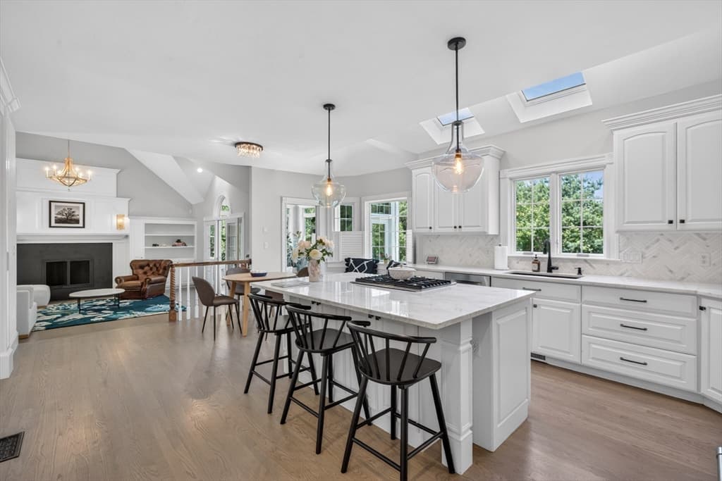 2 Watkins Ln, Southborough MA 01772 photo 6