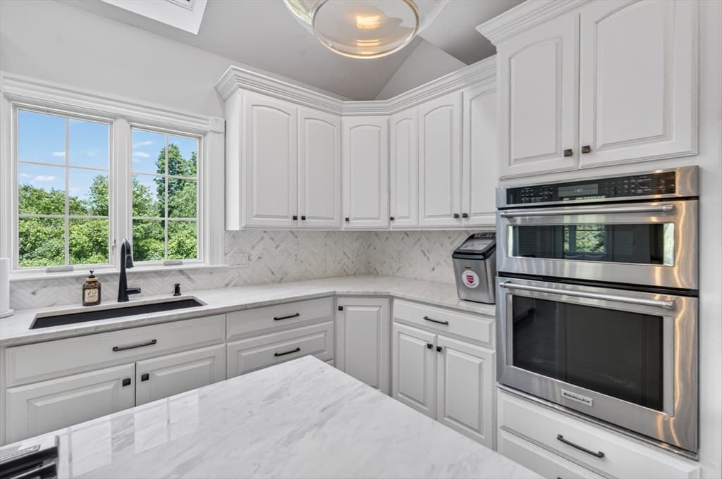 2 Watkins Ln, Southborough MA 01772 photo 8