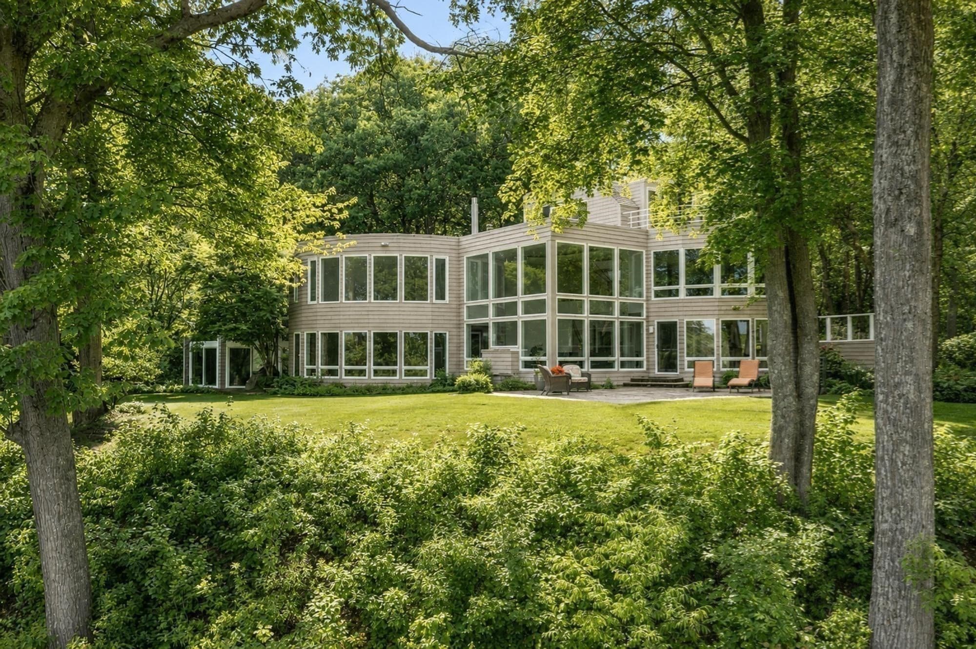 389 River Rd, Carlisle MA 01741