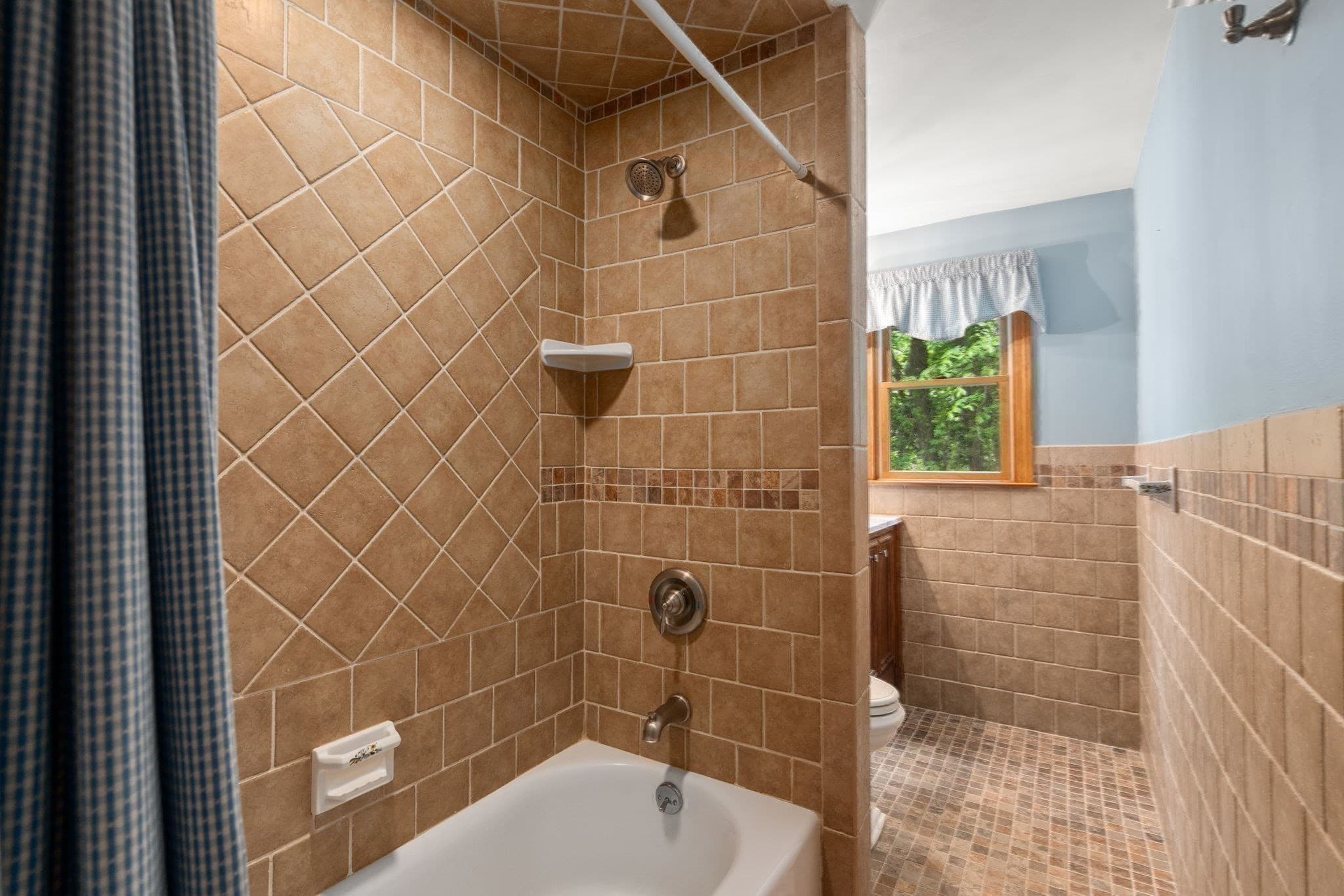 Single Family Residence at 18 Ivy Rd, Littleton MA 01460, Littleton, photo 21 of 31