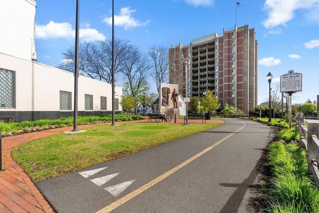 Condominium at 47 Mystic St # 3F, Arlington MA 02474, Arlington, photo 21 of 23