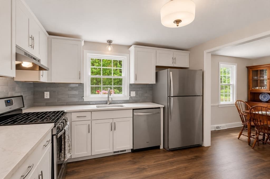 Single Family Residence at 6 Redwood St, Townsend MA 01469, Townsend, photo 15 of 39