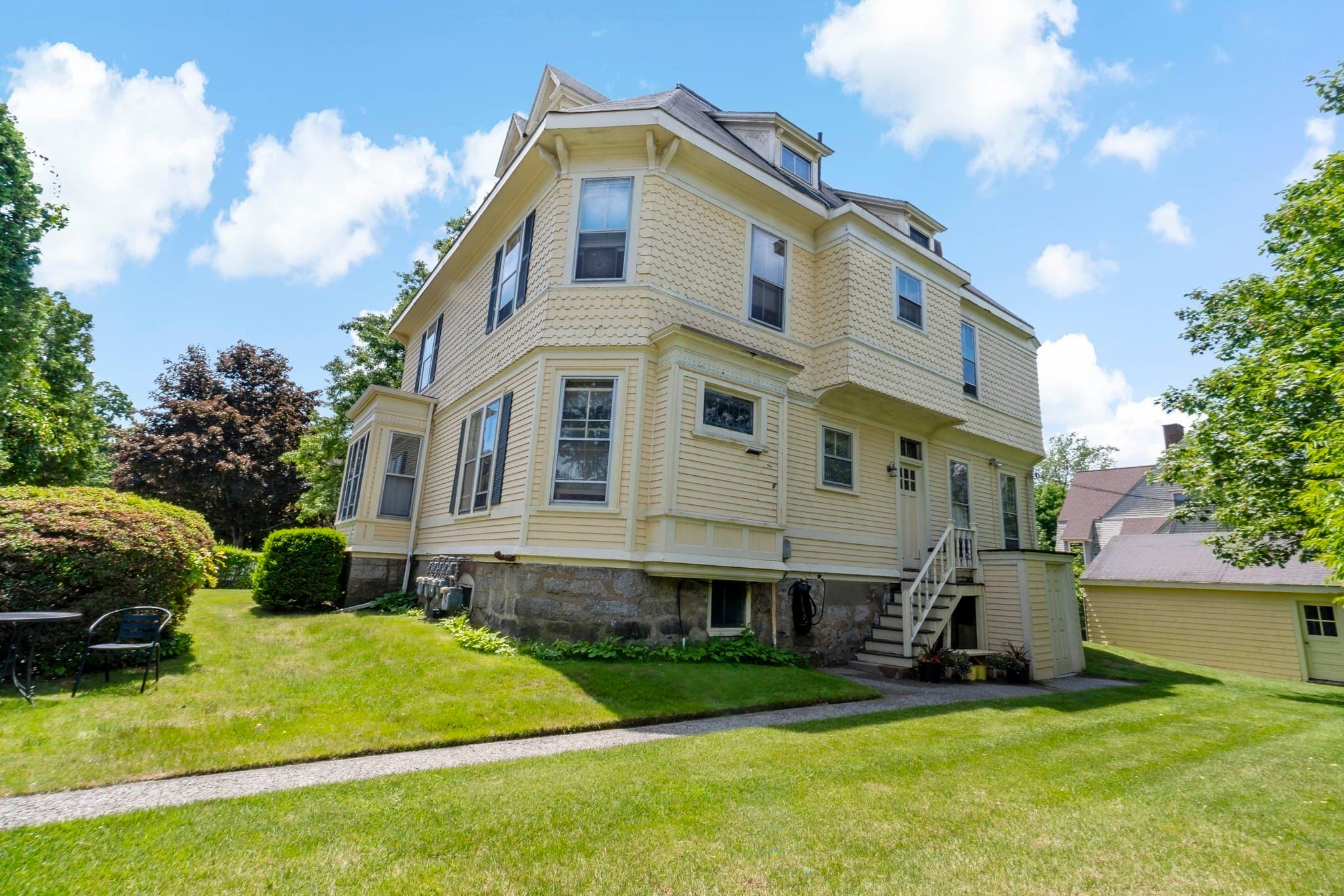 4 Family - 4 Units Up/Down at 216 Prospect St, Fall River MA 02720, Fall River, photo 6 of 40