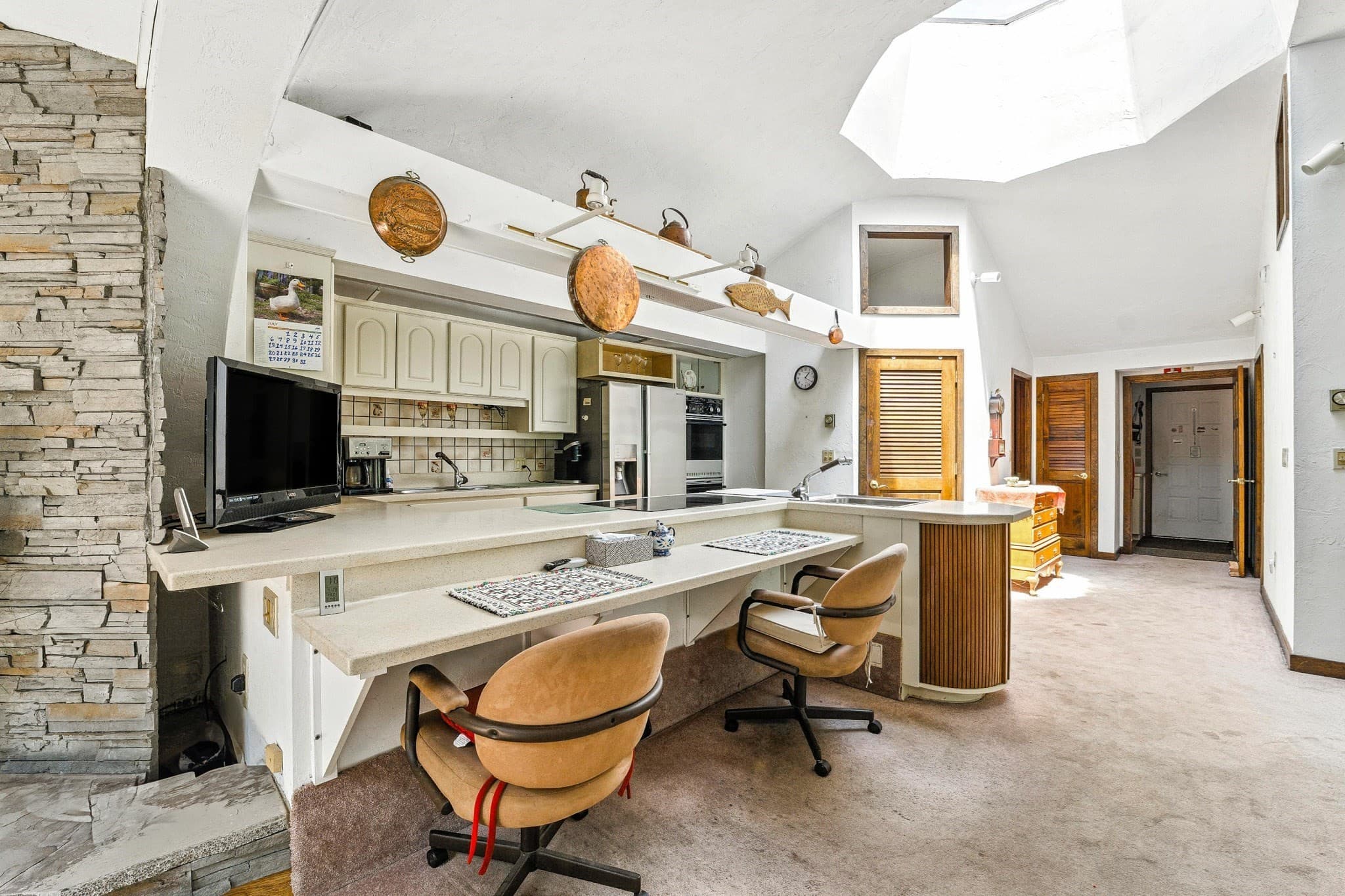 Single Family Residence at 182 County Rd, Plympton MA 02367, photo 5 of 35