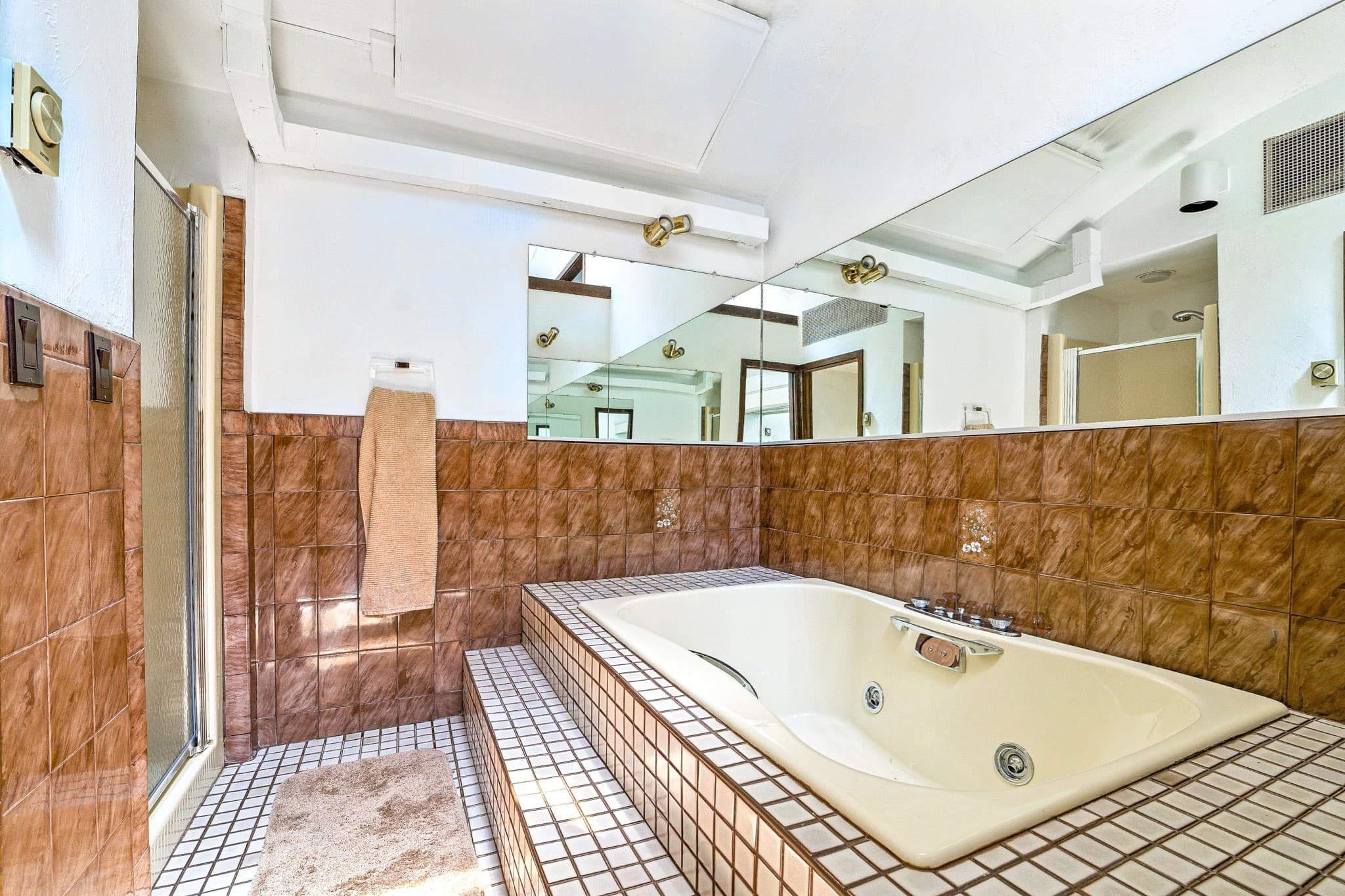 Single Family Residence at 182 County Rd, Plympton MA 02367, photo 19 of 35
