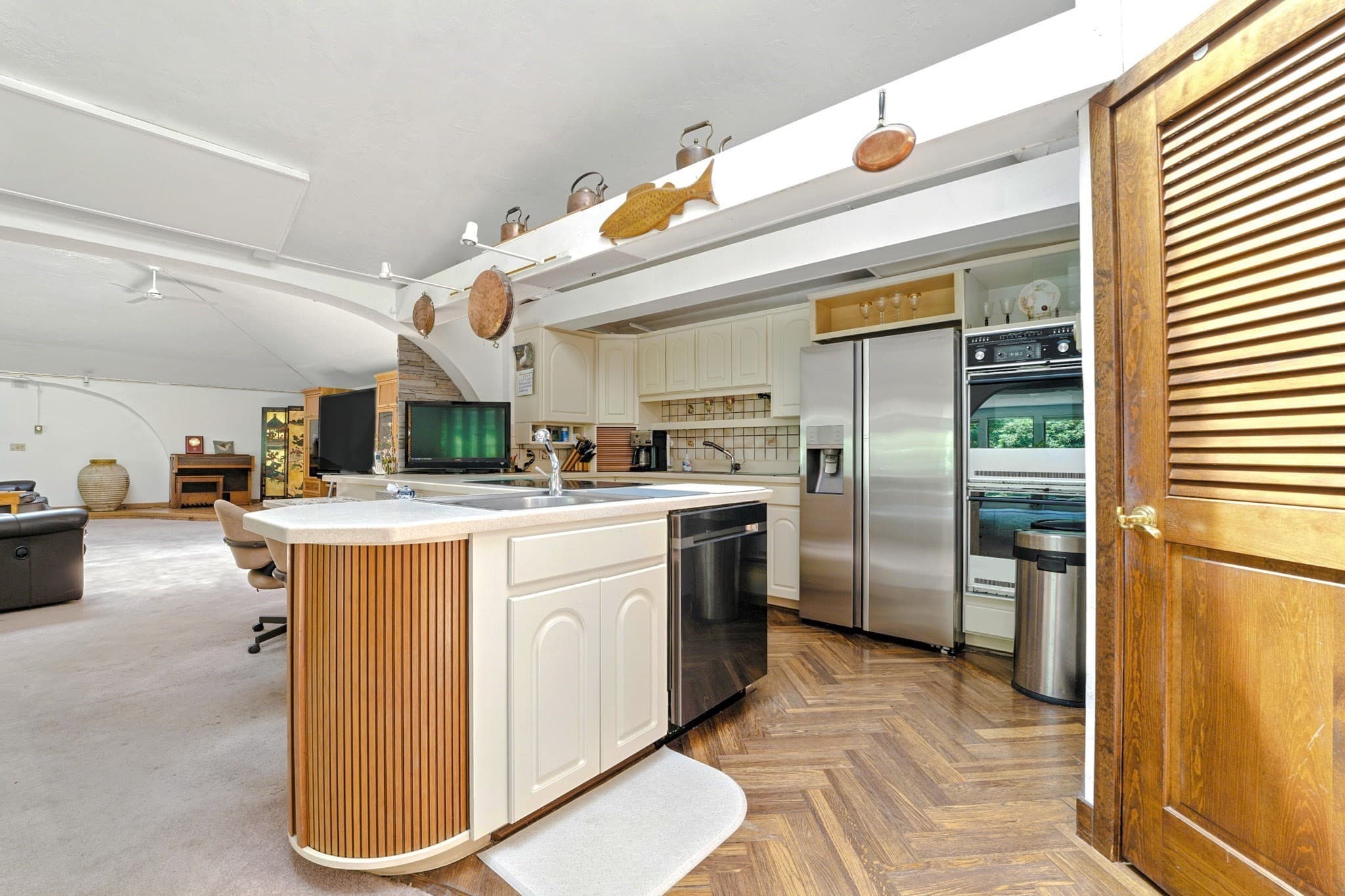Single Family Residence at 182 County Rd, Plympton MA 02367, photo 8 of 35