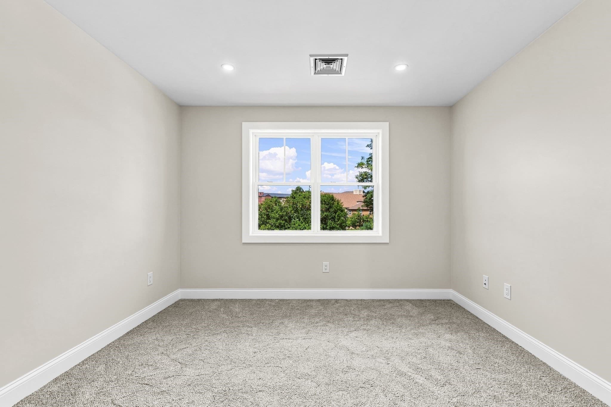 Single Family Residence at 42 Ross St, Fall River MA 02723, photo 21 of 31