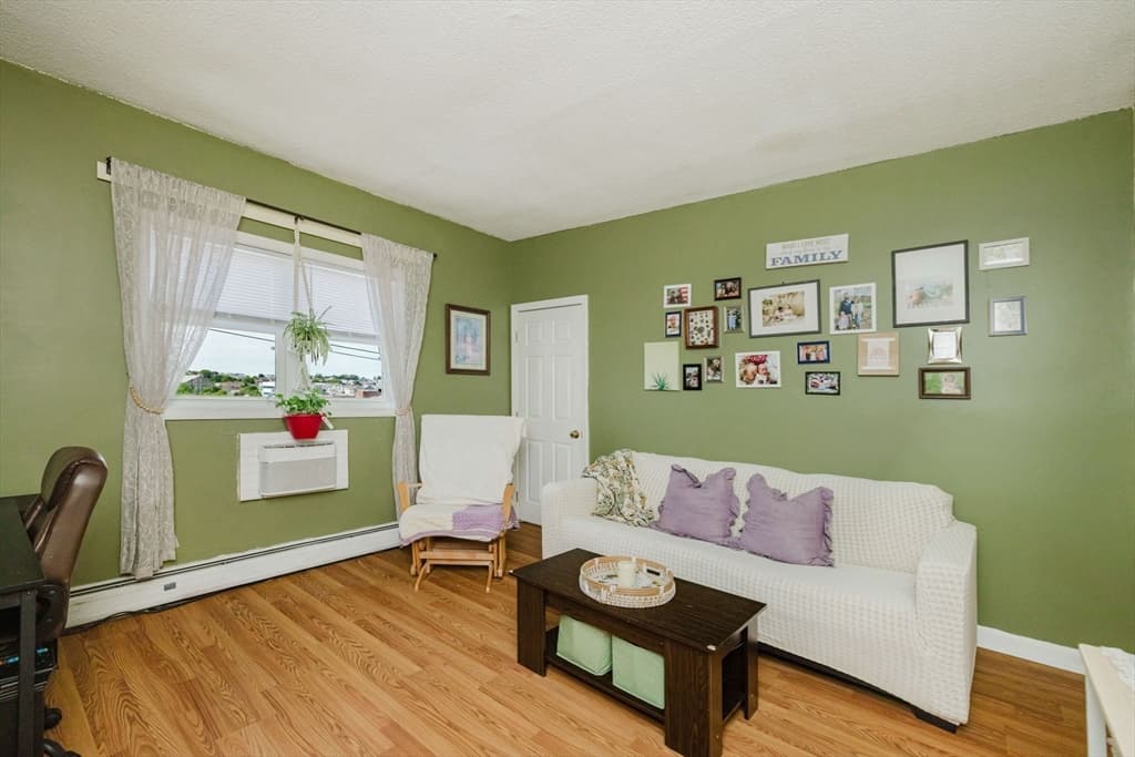 464 Bank Street # 10, Fall River MA 02720