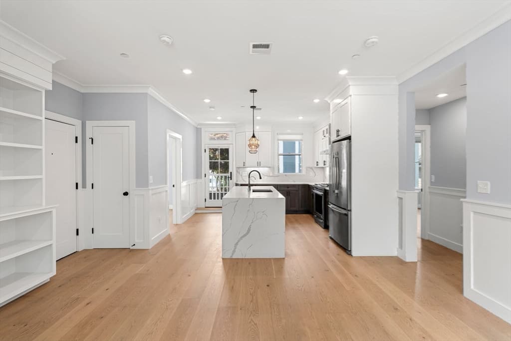 113 Beacon Street # B, Somerville MA 02143 photo 17