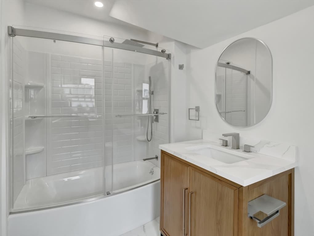 185 Colburn St # 185, Dedham MA 02026 photo 19