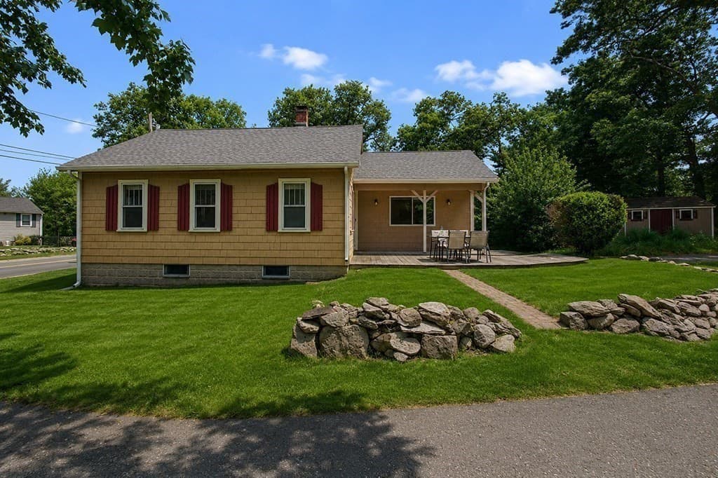 70 Groveland St, Abington MA 02351 photo 32