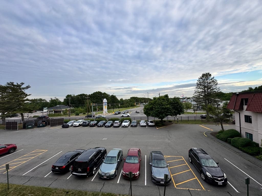 Condominium at 685 Oak St # 12, Brockton MA 02301, Brockton, photo 2 of 19