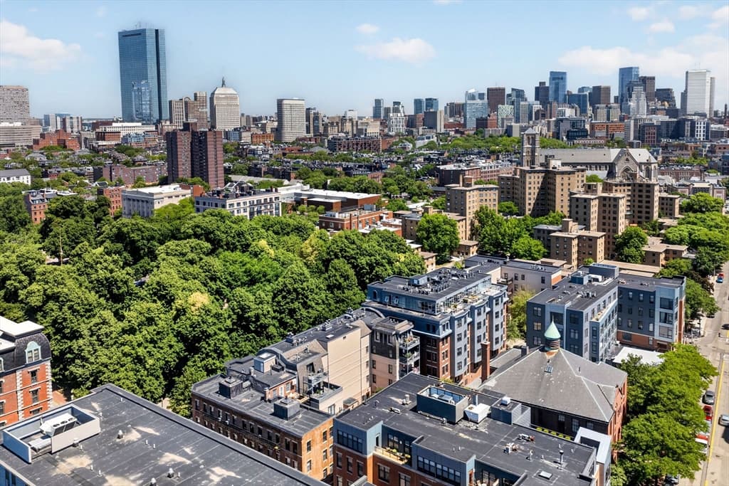 Condominium at 36 E Newton St # 1, Boston MA 02118, Boston, photo 14 of 17