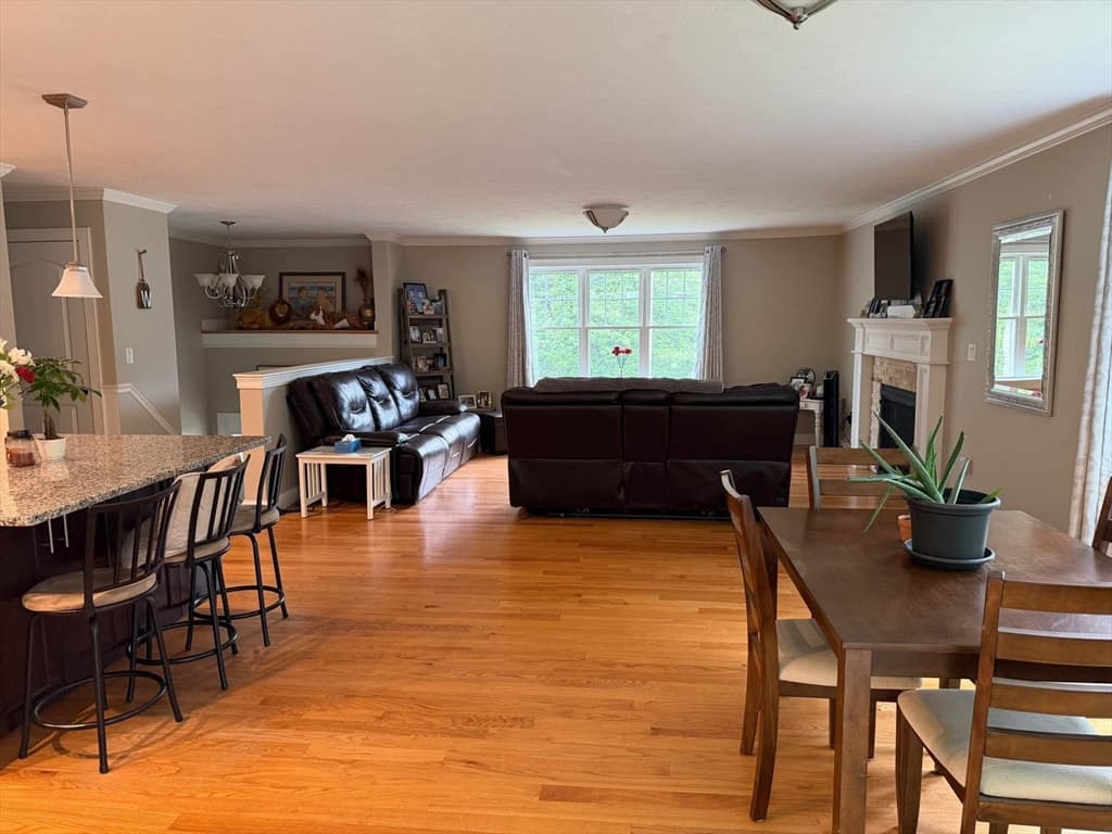 21 Forest St, Pembroke MA 02359 photo 7