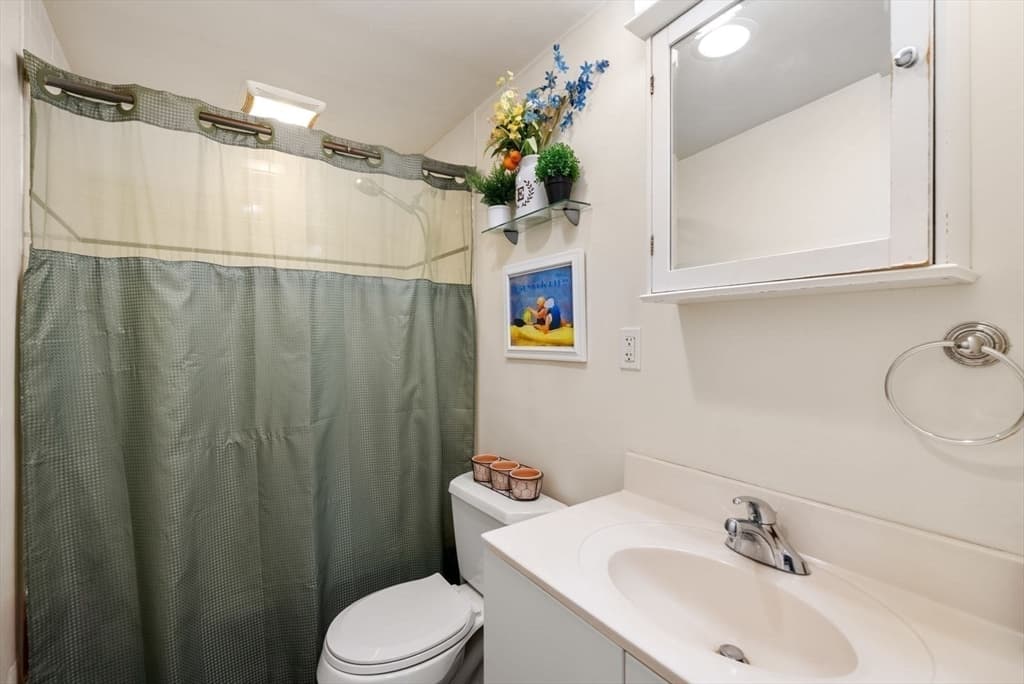 Condominium at 295 River St # 3R, Cambridge MA 02139, photo 13 of 23