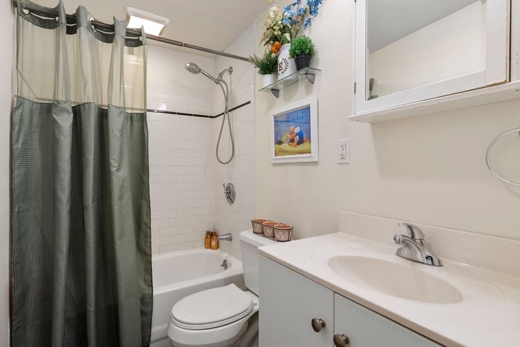 Condominium at 295 River St # 3R, Cambridge MA 02139, photo 14 of 23