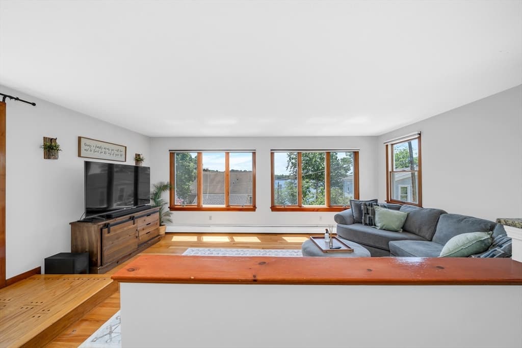 Single Family Residence at 11 Beech Ln, Amesbury MA 01913, photo 11 of 42