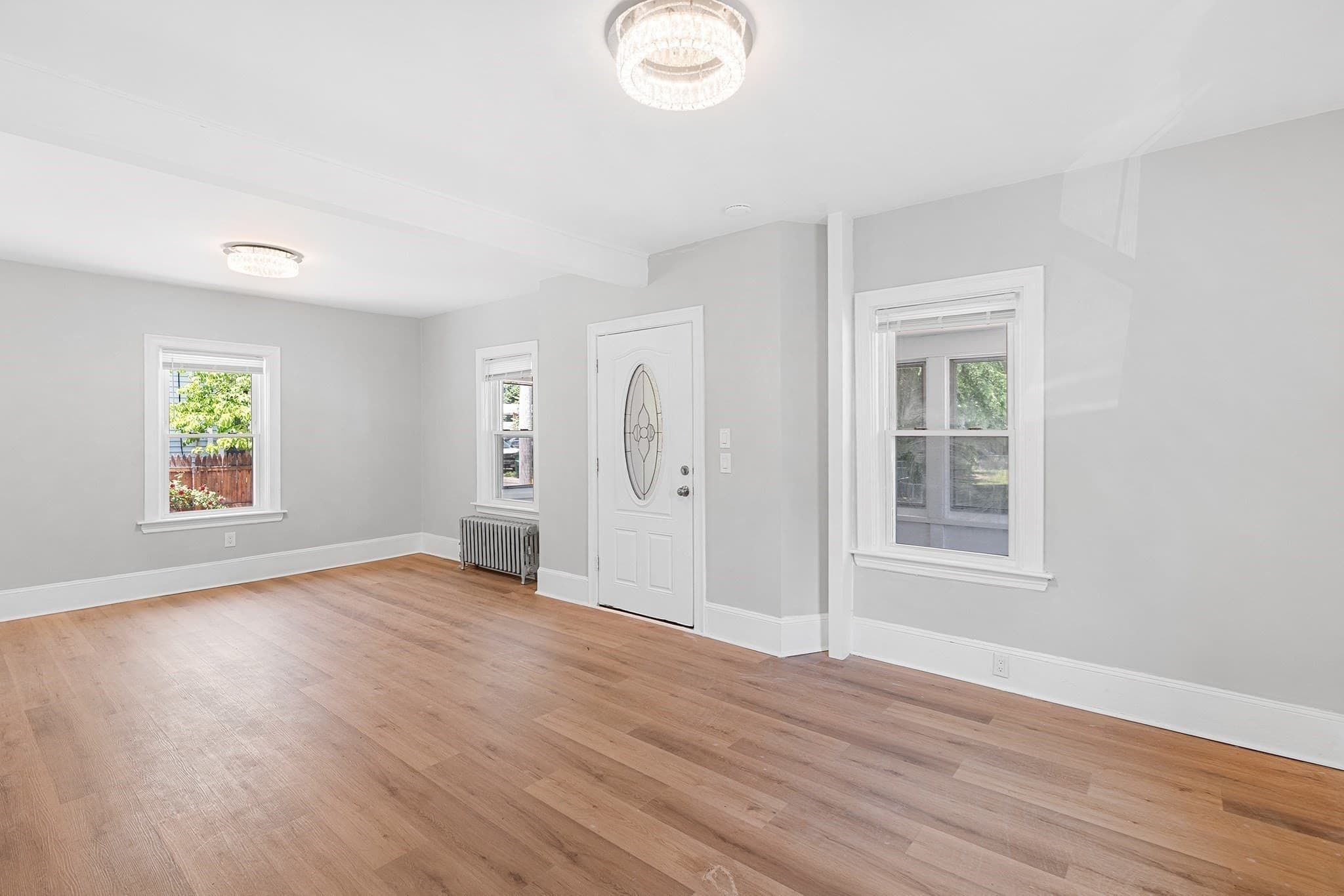 Single Family Residence at 386 Thacher St, Attleboro MA 02703, Attleboro, photo 9 of 30