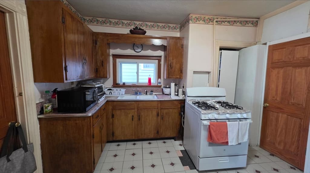 Multi Family at 74 Wordsworth St, Revere MA 02151, Revere, photo 5 of 16