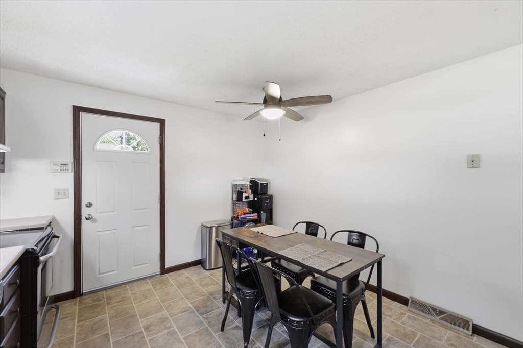 164 Arnold Ave, Springfield MA 01119 photo 16