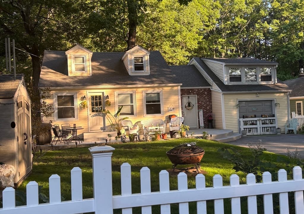 20 South Shore Rd, Westminster MA 01473