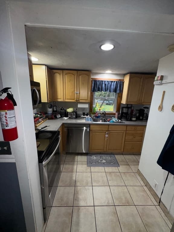 Single Family Residence at 20 South Shore Rd, Westminster MA 01473, Westminster, photo 18 of 25