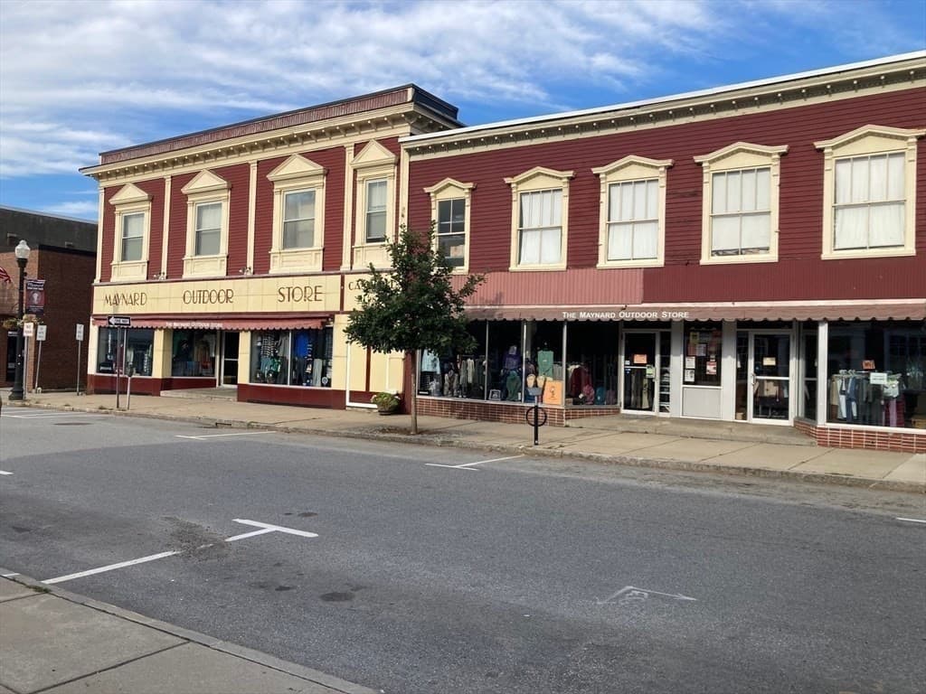 4 Family at 151 Main Street, Maynard MA 01754, photo 18 of 20