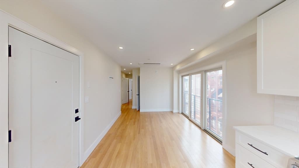 Condominium at 59 Gove St. # 2, Boston MA 02128, Boston, photo 2 of 23