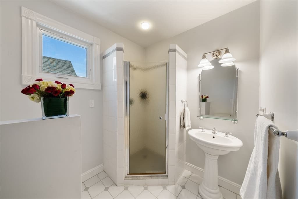 Single Family Residence at 51 Chestnut Street, Boston MA 02129, Boston, photo 26 of 40