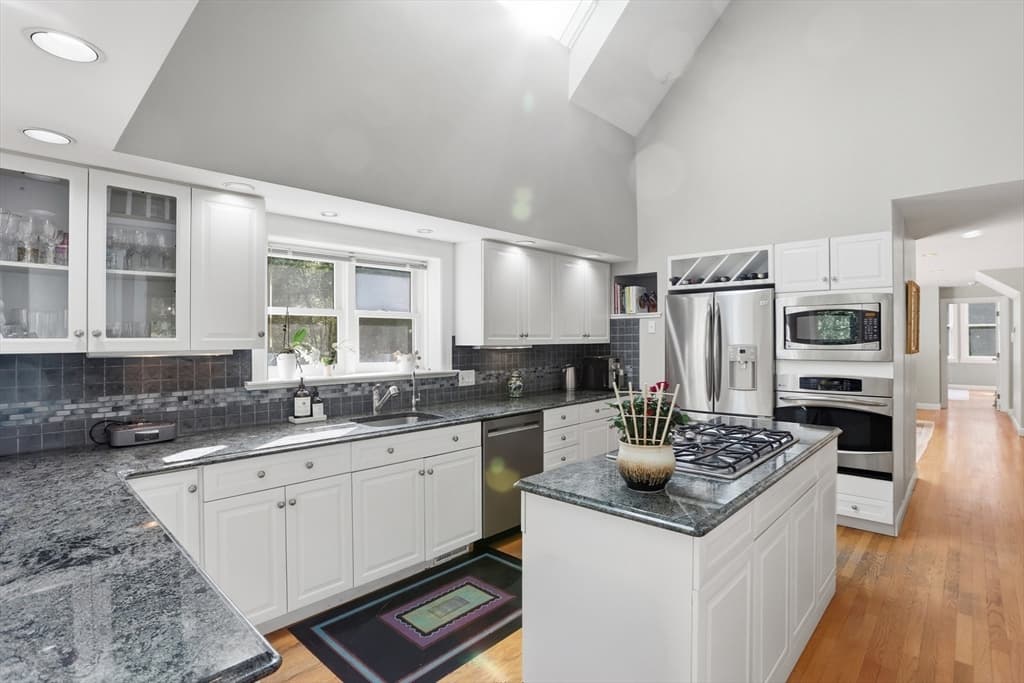 Single Family Residence at 88 Esterbrook Rd, Acton MA 01720, Acton, photo 5 of 40