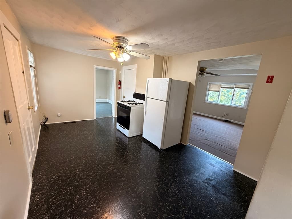 326 Thacher St, Attleboro MA 02703 photo 14