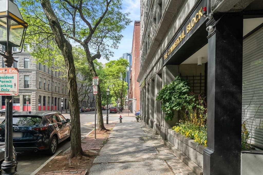 Condominium at 142 Commercial St # 304, Boston MA 02109, photo 23 of 26