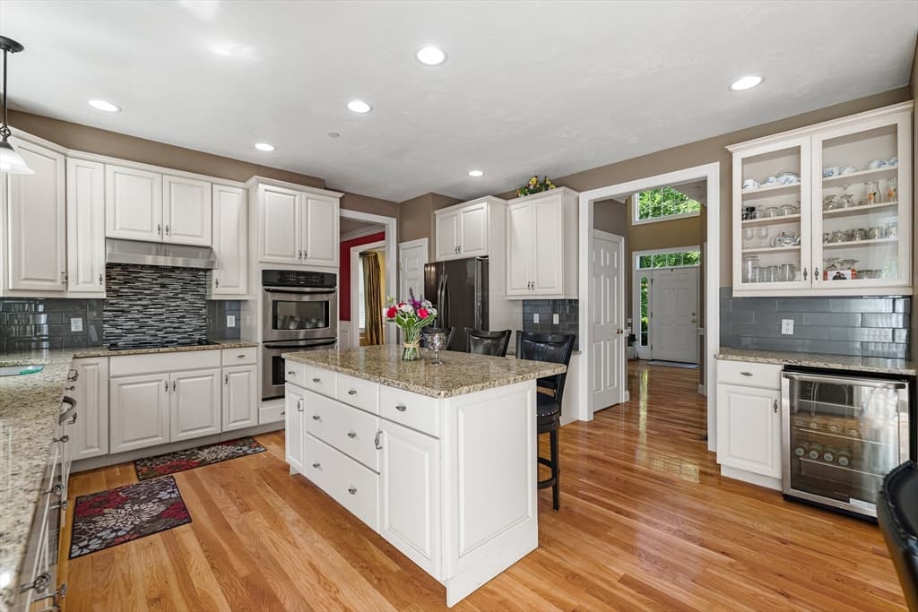 Single Family Residence at 34 Beechwood Cir, Northborough MA 01532, Northborough, photo 23 of 42